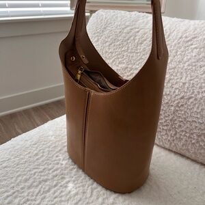Antik Kraft Brown Leather Bucket Shoulder Bag